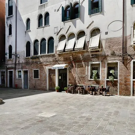 Casa Querini Panzió