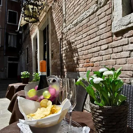 Casa Querini فندق مبيت وإفطار