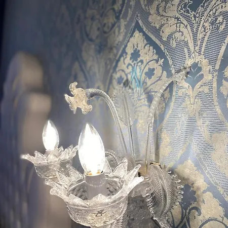 Casa Querini Bed and Breakfast 4*