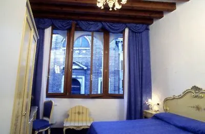 فندق مبيت وإفطار Casa Querini