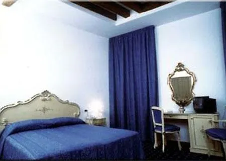 Panzió Casa Querini 3*