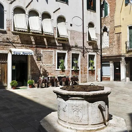 Nocleg ze śniadaniem Casa Querini 4*